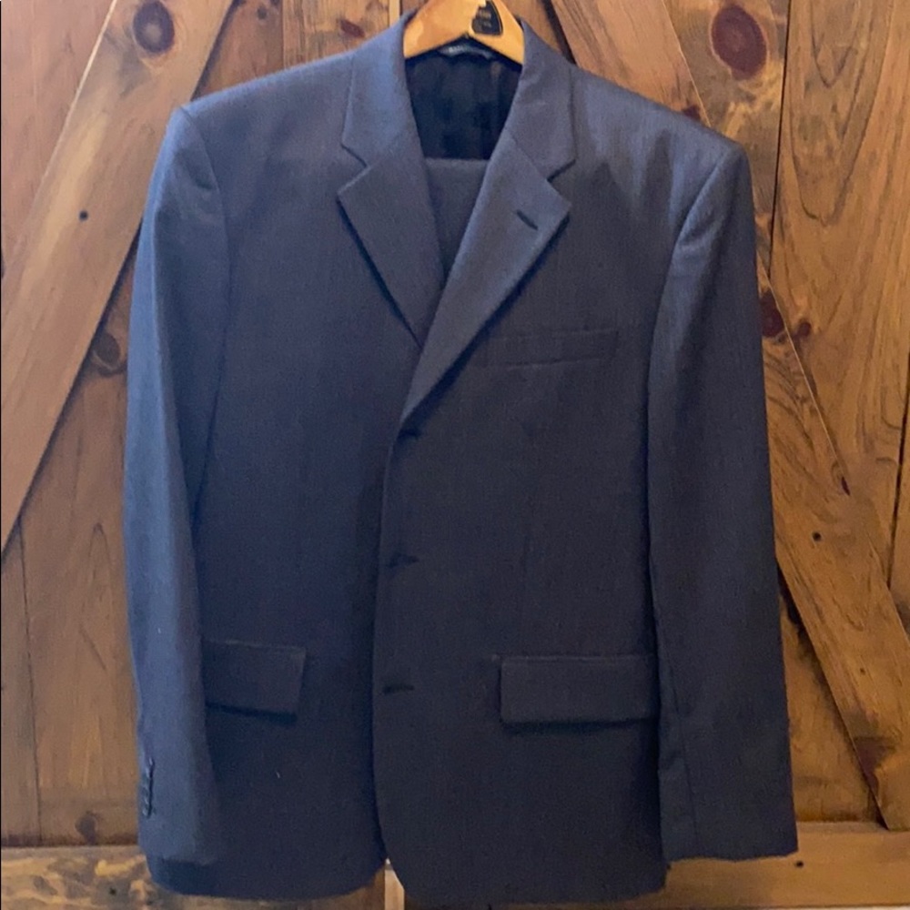 Men’s suit